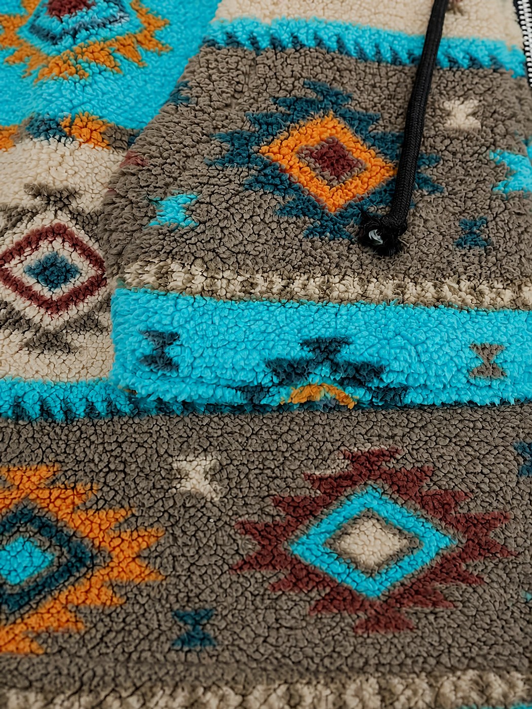 Veste Sherpa Femme à Capuche Motif Aztèque