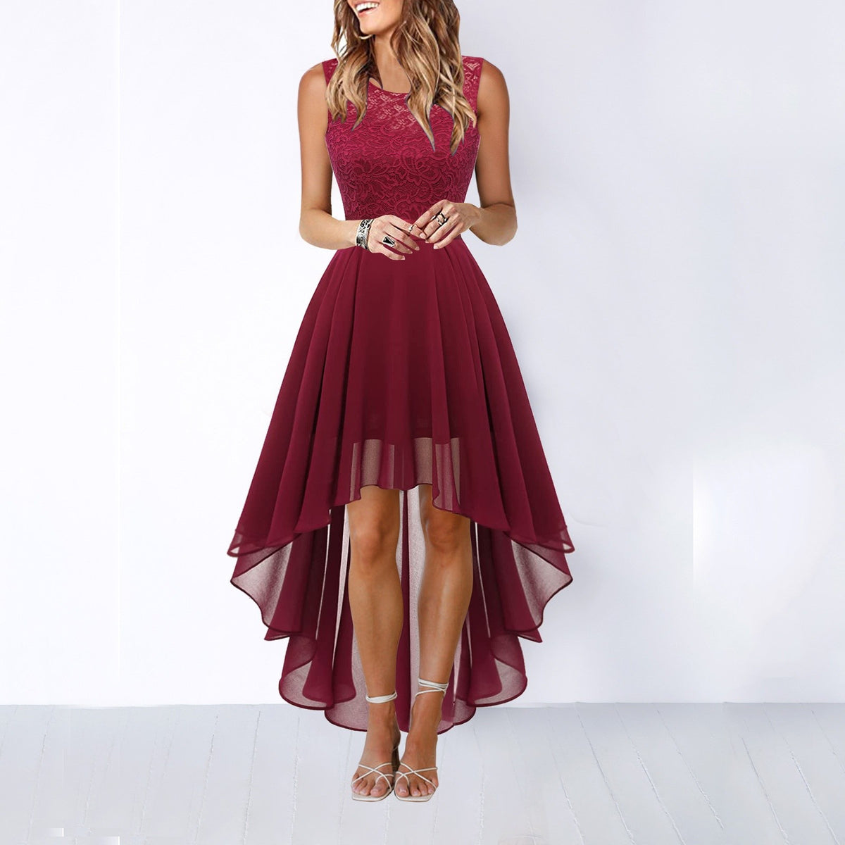 Robe de Cocktail en Dentelle Sans Manches