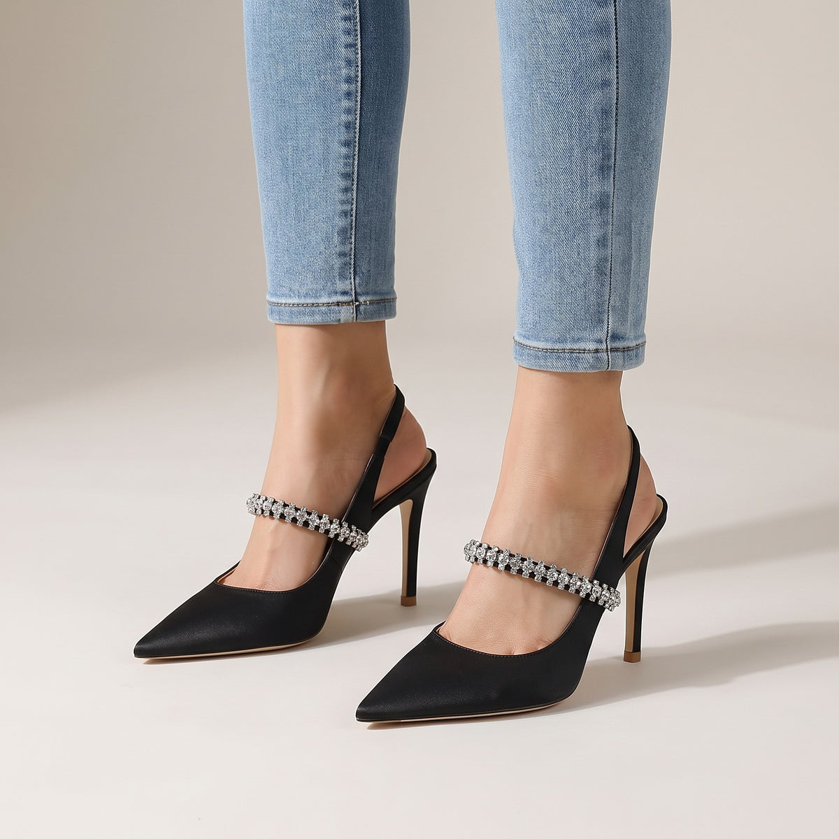 Escarpins Satin Femme à Talon Aiguille