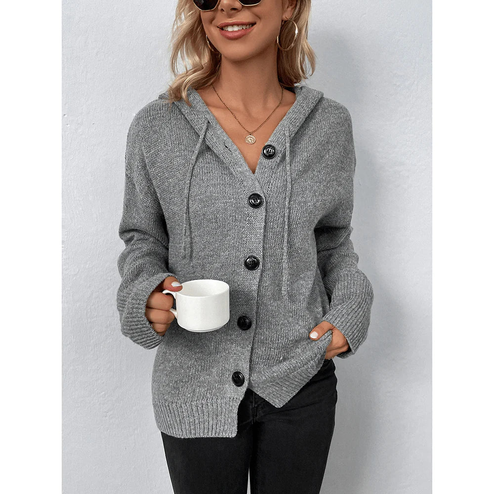 Cardigan med hætte og kontrastknapper