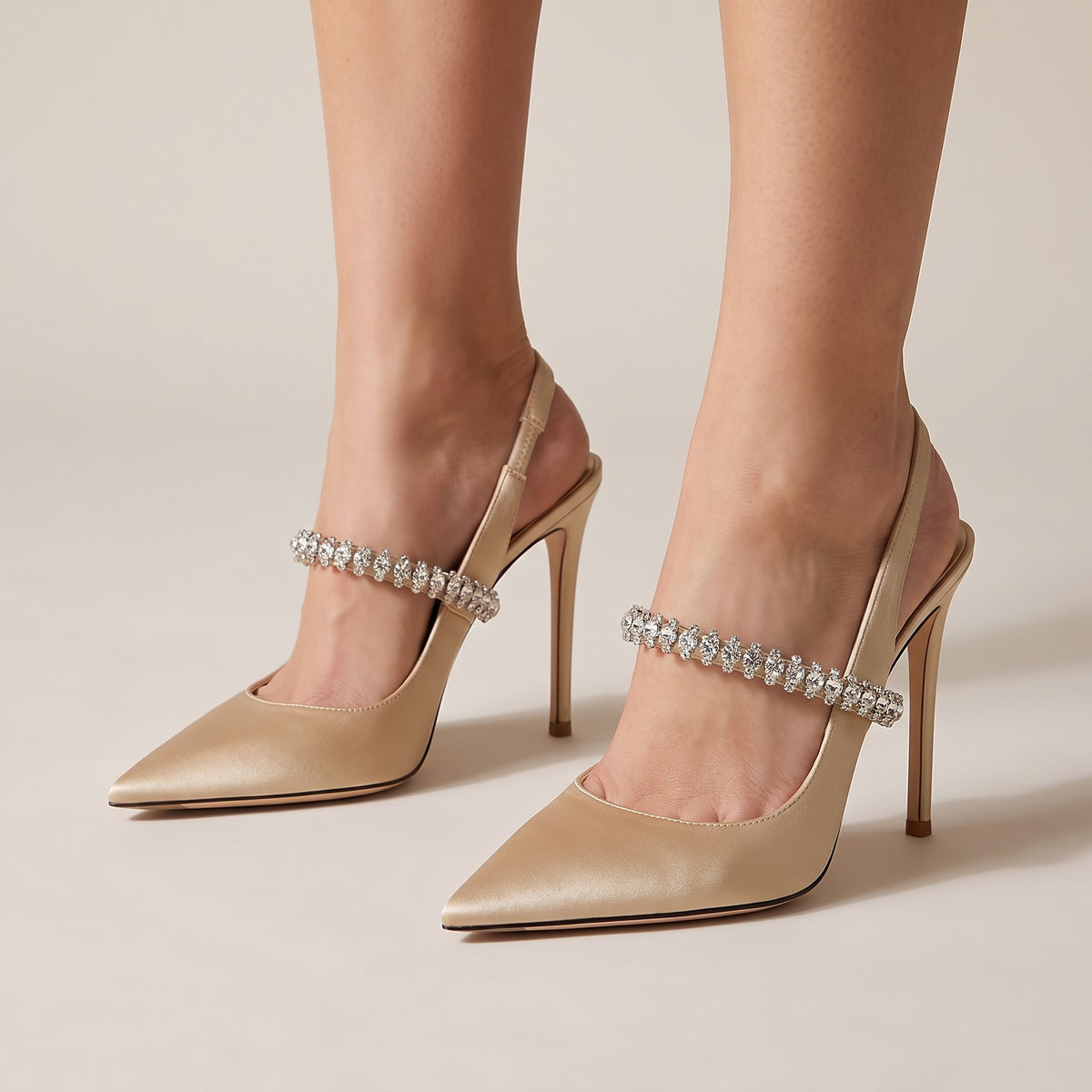 Escarpins Satin Femme à Talon Aiguille