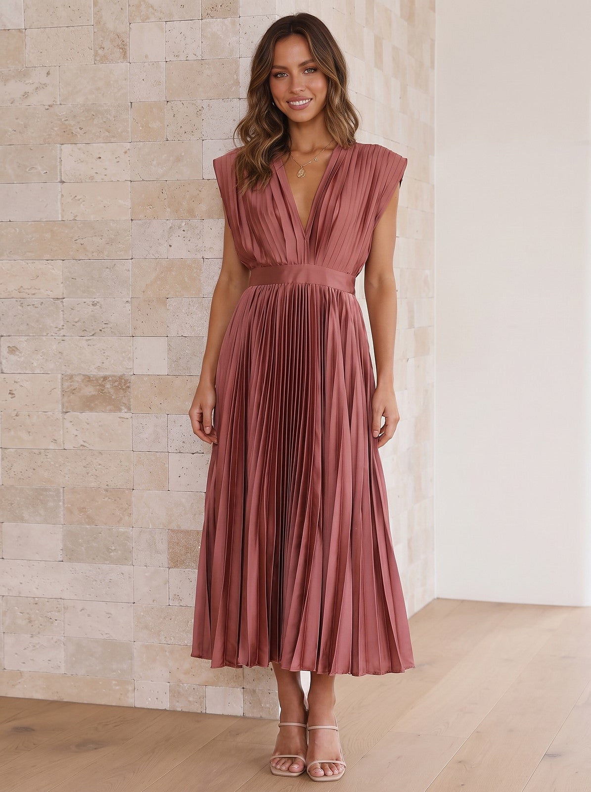 Robe Cocktail Plissée à Col V Femme