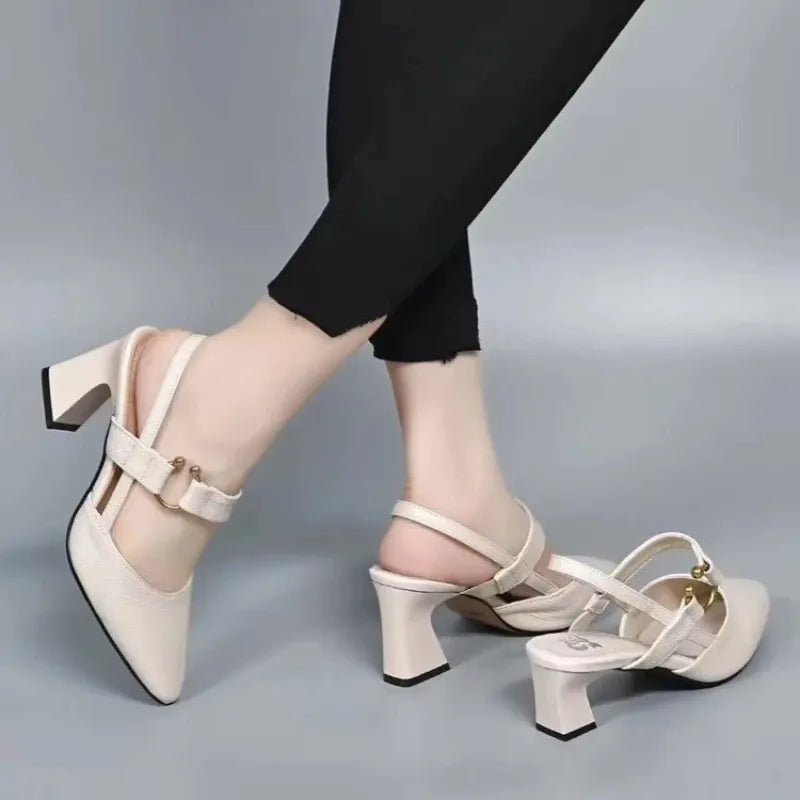https://cdn.shopify.com/s/files/1/0823/9864/2401/files/Divina08.jpg?v=1776266716