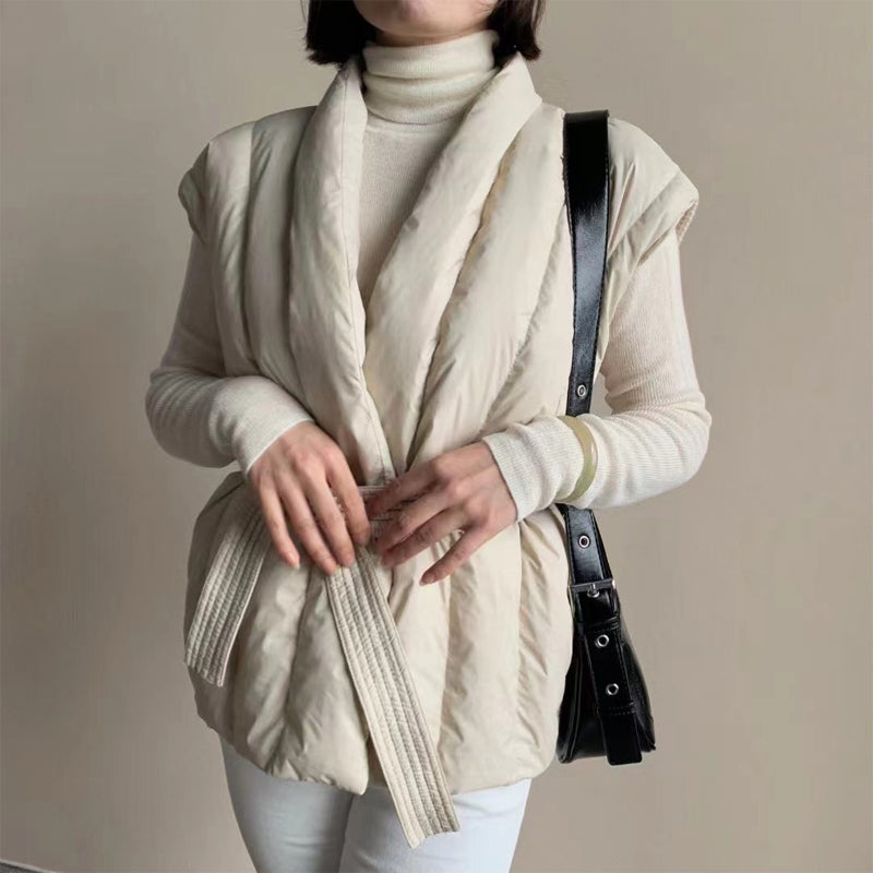 https://cdn.shopify.com/s/files/1/0823/9864/2401/files/MarveilFurCollaredAviatorJacket5.jpg?v=1776267012