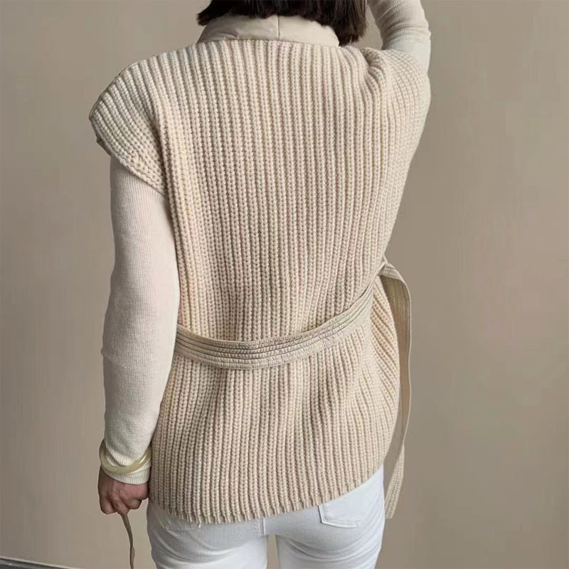 https://cdn.shopify.com/s/files/1/0823/9864/2401/files/MarveilFurCollaredAviatorJacket_aa09933c-9469-4ec7-8850-8271cc0933c7.jpg?v=1776267012
