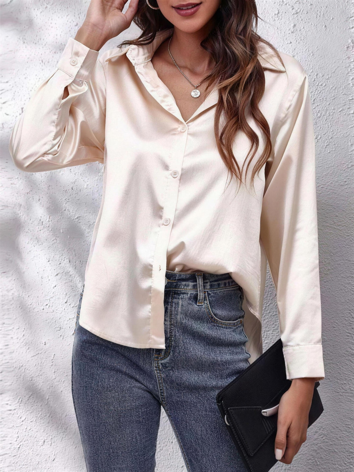 Chemise en Satin Femme à Col Pointu