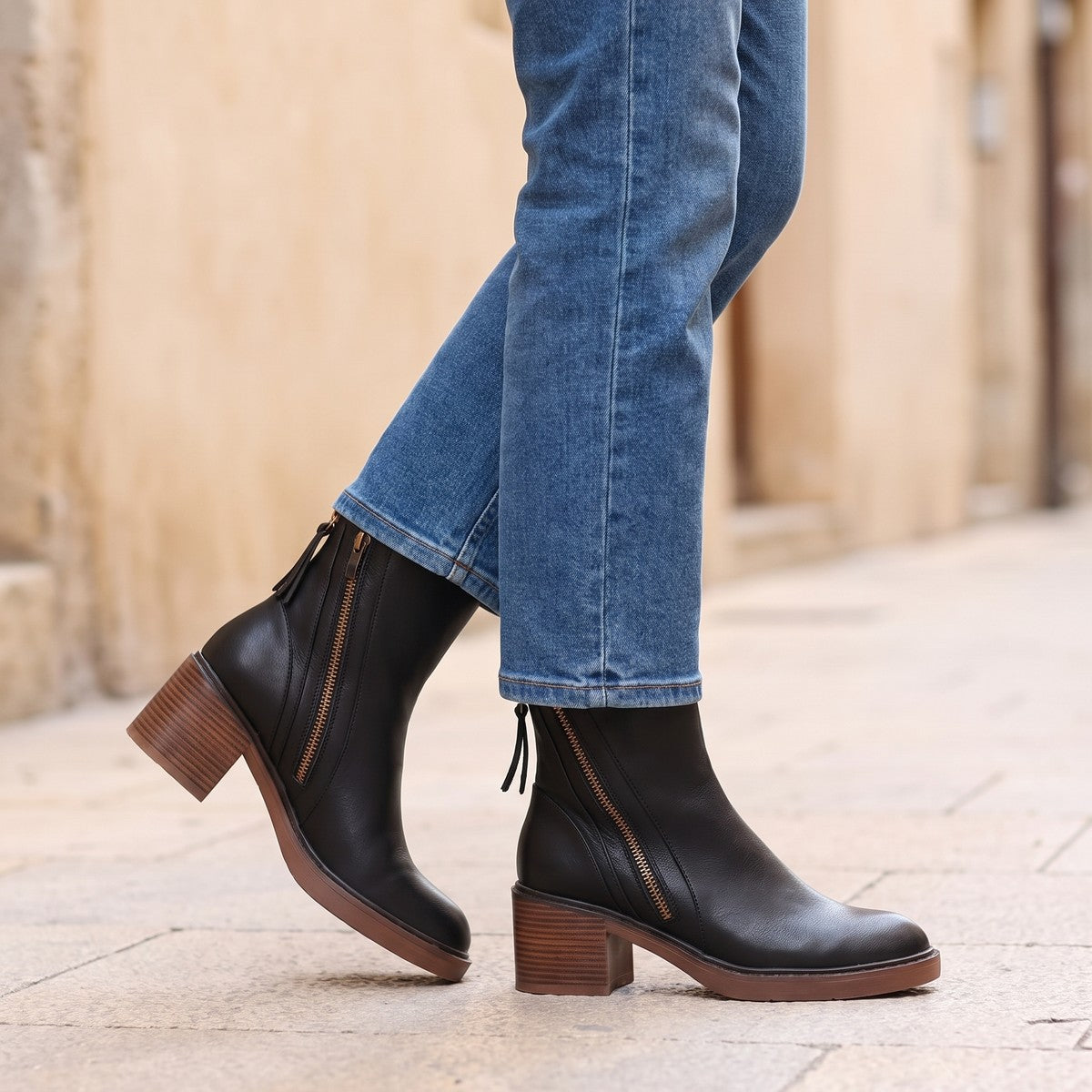 Bottines Zippées Femme à Talon Bloc