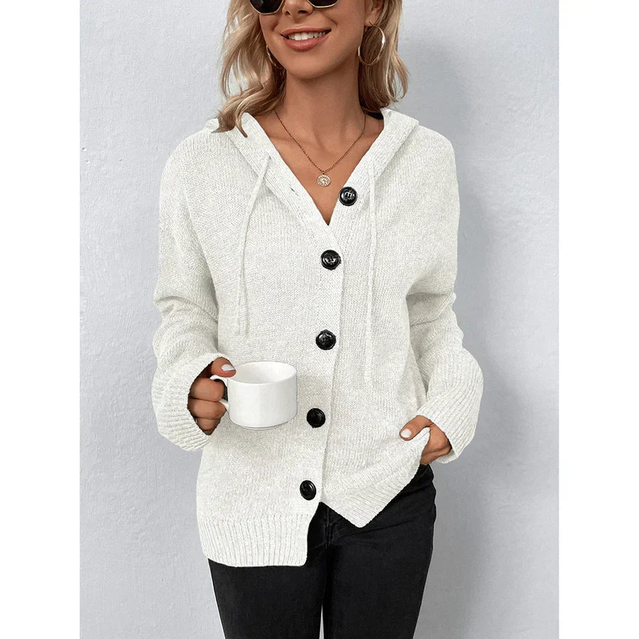 Cardigan med hætte og kontrastknapper