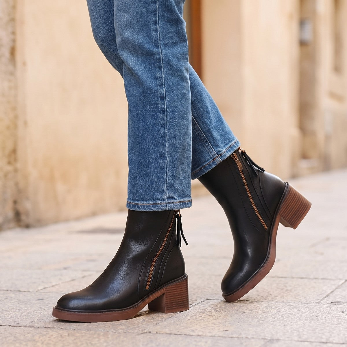 Bottines Zippées Femme à Talon Bloc