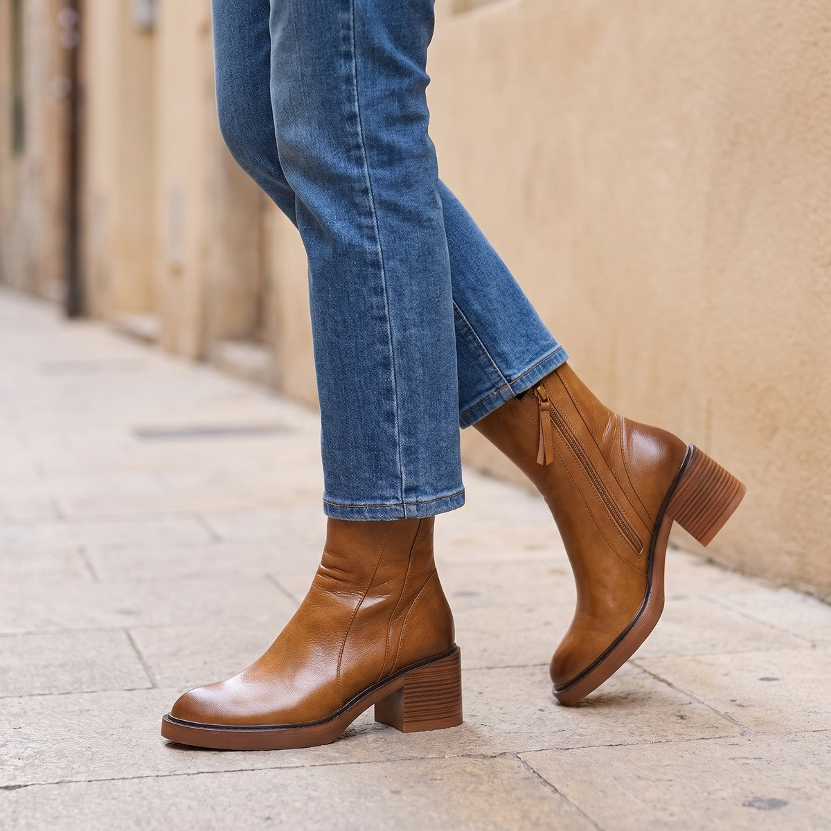 Bottines Zippées Femme à Talon Bloc